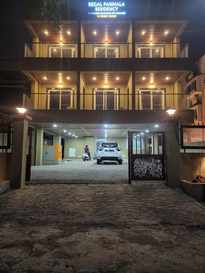 Regal Panhala Residency Hotel Екстериор снимка